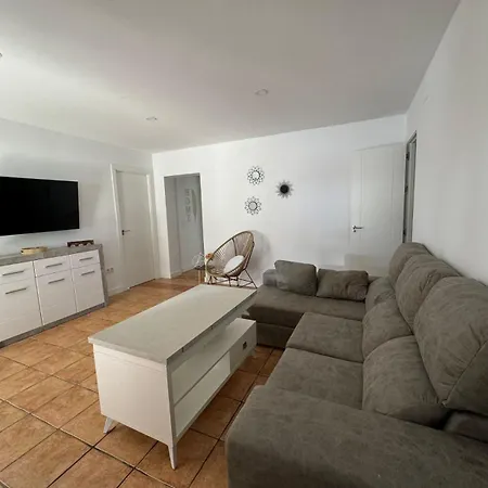 Con Piscina Holiday home *